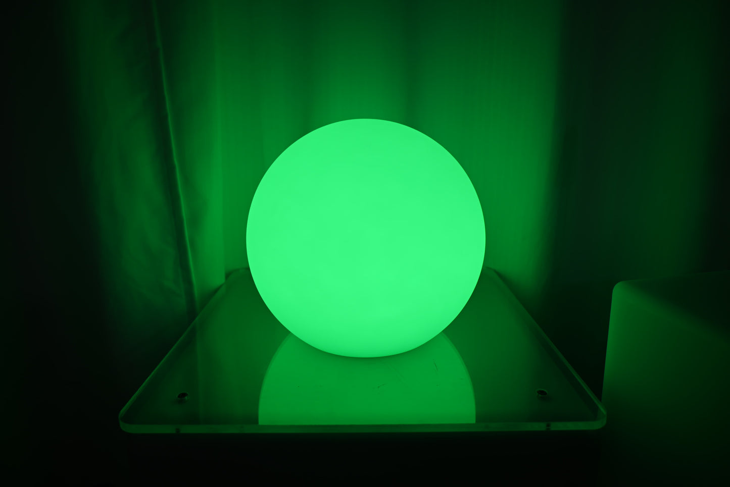 Aufladbarer LED Ball (mit TUYA App steuerbar)