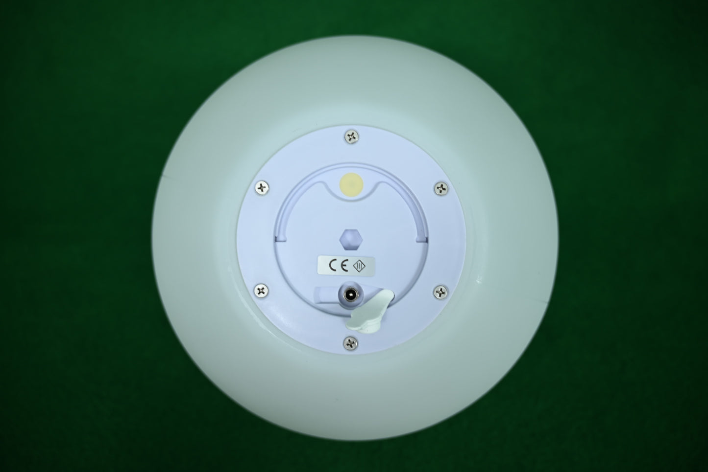 Solarbetriebene LED-Dekokugel